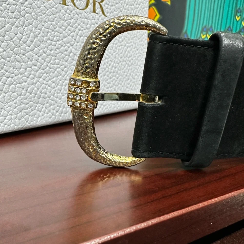 Christian Dior Vintage Black Suede Wide Belt – Size 70 (Runs Small) - Picture 3 of 7